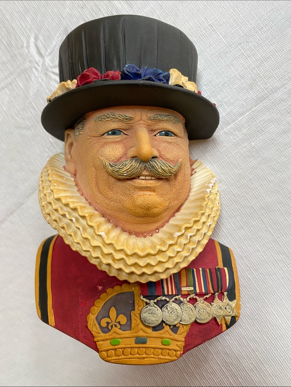 Bossons Decorative Beefeater Bust Wall Art in Black, Red, Gold